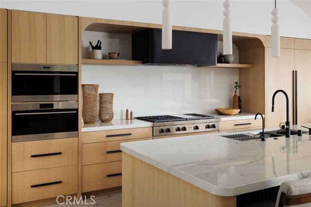 Detail Gallery Image 10 of 72 For 919 Sandcastle R, Corona Del Mar,  CA 92625 - 5 Beds | 4 Baths