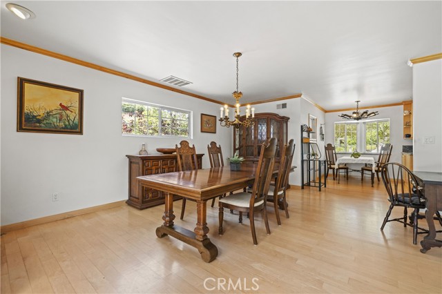 Detail Gallery Image 8 of 53 For 2272 Colmena St, La Canada Flintridge,  CA 91011 - 4 Beds | 2 Baths