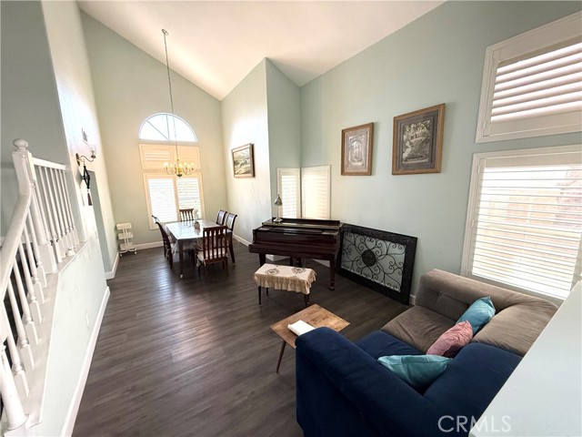 10237 Kernwood Court, Rancho Cucamonga CA: https://media.crmls.org/medias/c1430393-5862-4686-880c-631e700ec9ad.jpg