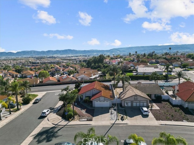 39769 Firethorn Ct, Murrieta, CA 92563 photo 2