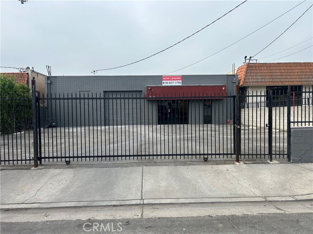 16134 Valerio Street, Van Nuys (los Angeles), California 91406, ,Commercial Lease,For Rent,16134 Valerio Street,CRSR25007821