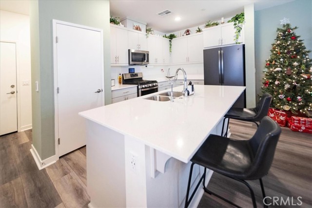 Detail Gallery Image 11 of 55 For 35157 Grove, Fallbrook,  CA 92028 - 4 Beds | 2/1 Baths