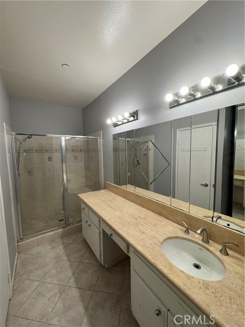 Detail Gallery Image 8 of 20 For 2538 W Macarthur #E,  Santa Ana,  CA 92704 - 2 Beds | 2 Baths