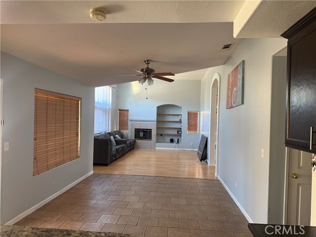 Detail Gallery Image 13 of 27 For 30456 Avenida Caylee, Homeland,  CA 92548 - 4 Beds | 3 Baths