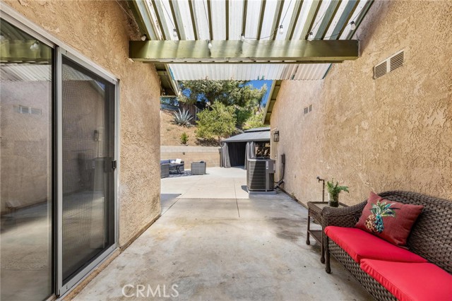 Detail Gallery Image 45 of 60 For 11715 Garrick Ave, Sylmar,  CA 91342 - 3 Beds | 2 Baths