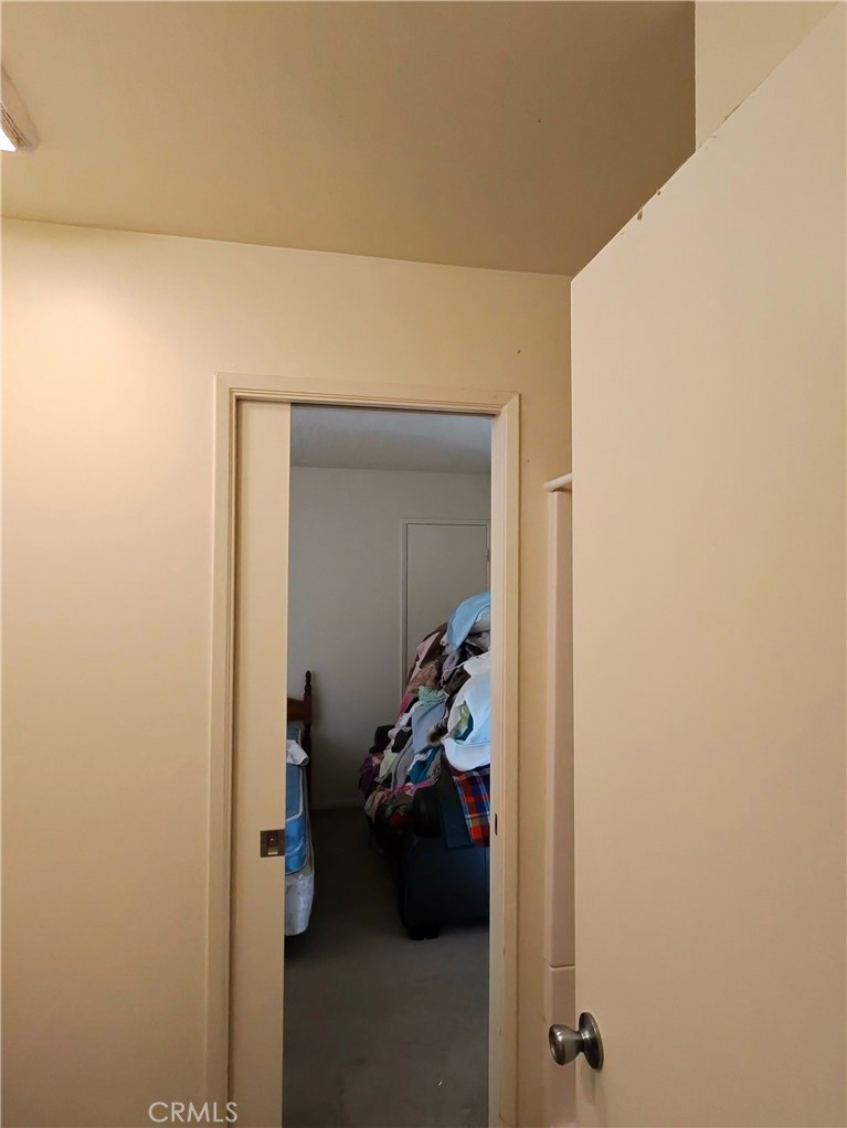 https://media.crmls.org/medias/c14839b9-2902-4f72-8494-7392ba883e60.jpg?preset=X-Large