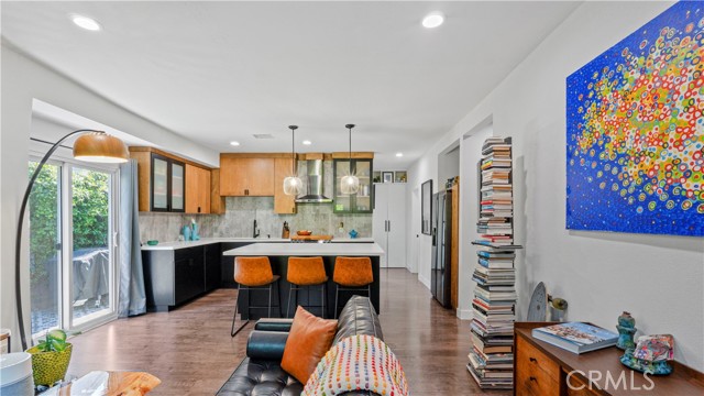 Detail Gallery Image 9 of 38 For 5323 Arlington Ave, Los Angeles,  CA 90043 - 3 Beds | 3 Baths