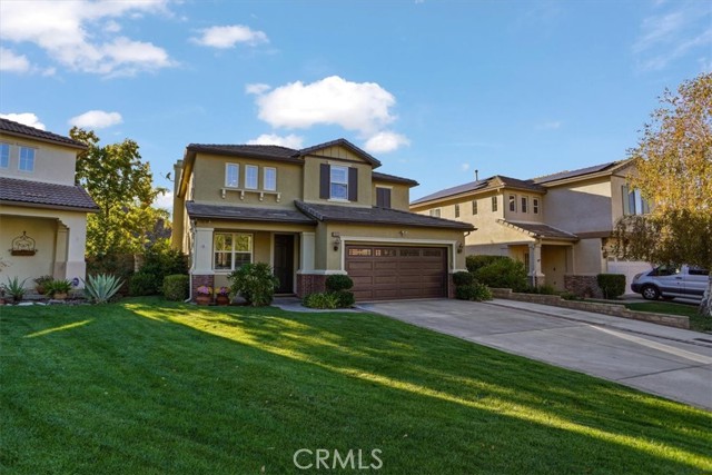 Detail Gallery Image 2 of 43 For 28211 Lorita Ln, Saugus,  CA 91350 - 5 Beds | 2/1 Baths