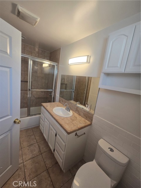 Detail Gallery Image 7 of 8 For 4428 Stansbury Ave, Sherman Oaks,  CA 91423 - 0 Beds | 1 Baths