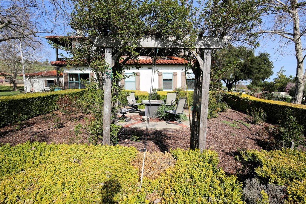 805 Spring Creek Way