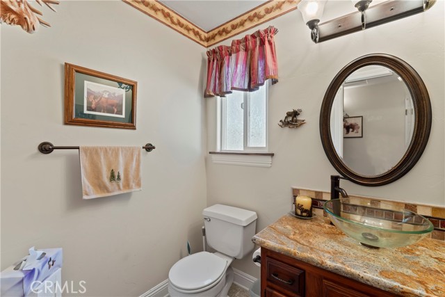 Detail Gallery Image 18 of 37 For 26520 Walnut Hills Dr, Lake Arrowhead,  CA 92391 - 3 Beds | 2/1 Baths