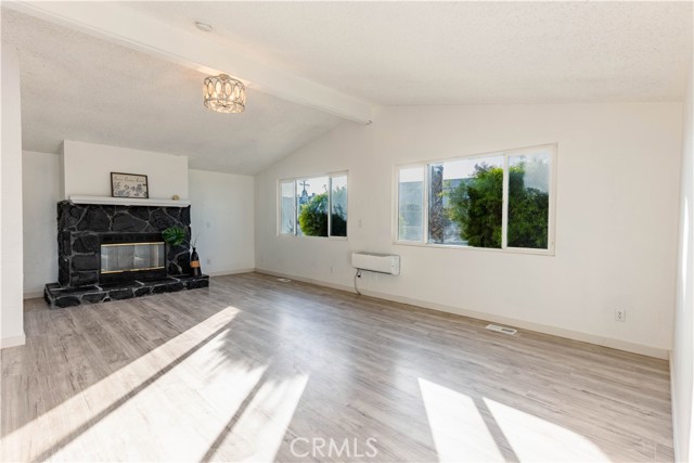 Front Image Thumbnail for CRIG26022986