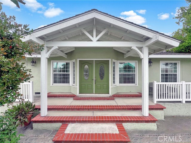 7736 Sugar Drive, Huntington Beach CA: https://media.crmls.org/medias/c14ddca7-20e0-4ea8-b61e-d114c035bce5.jpg