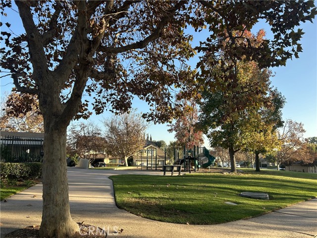 Detail Gallery Image 20 of 20 For 2126 E Deer Springs Ln, Brea,  CA 92821 - 3 Beds | 2/1 Baths