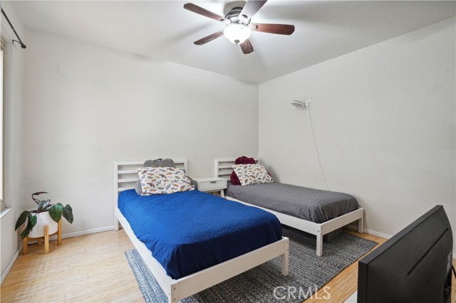 1027 W Rainbow Falls Way, Orange CA: https://media.crmls.org/medias/c14e0217-8837-4065-b449-535e7d1f4fef.jpg