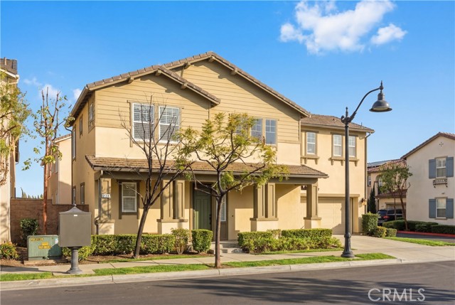 Detail Gallery Image 3 of 30 For 302 E Bridenbecker Ave, La Habra,  CA 90631 - 4 Beds | 2/1 Baths