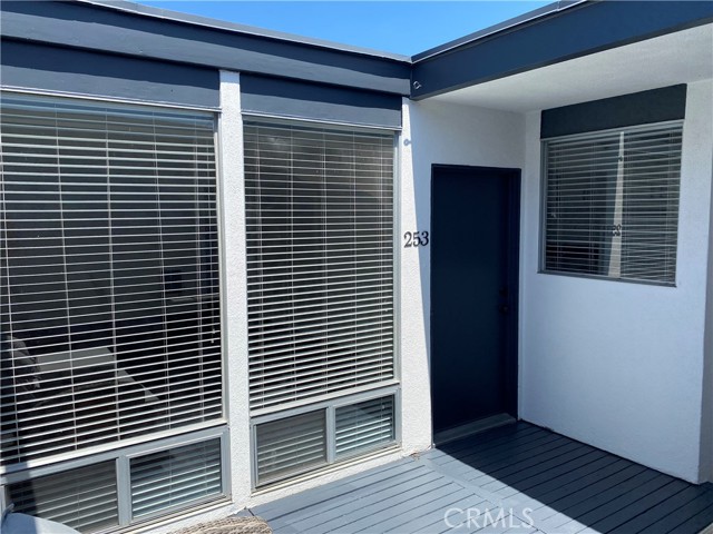Detail Gallery Image 4 of 17 For 253 N Rafael Walk, Long Beach,  CA 90803 - 2 Beds | 1 Baths