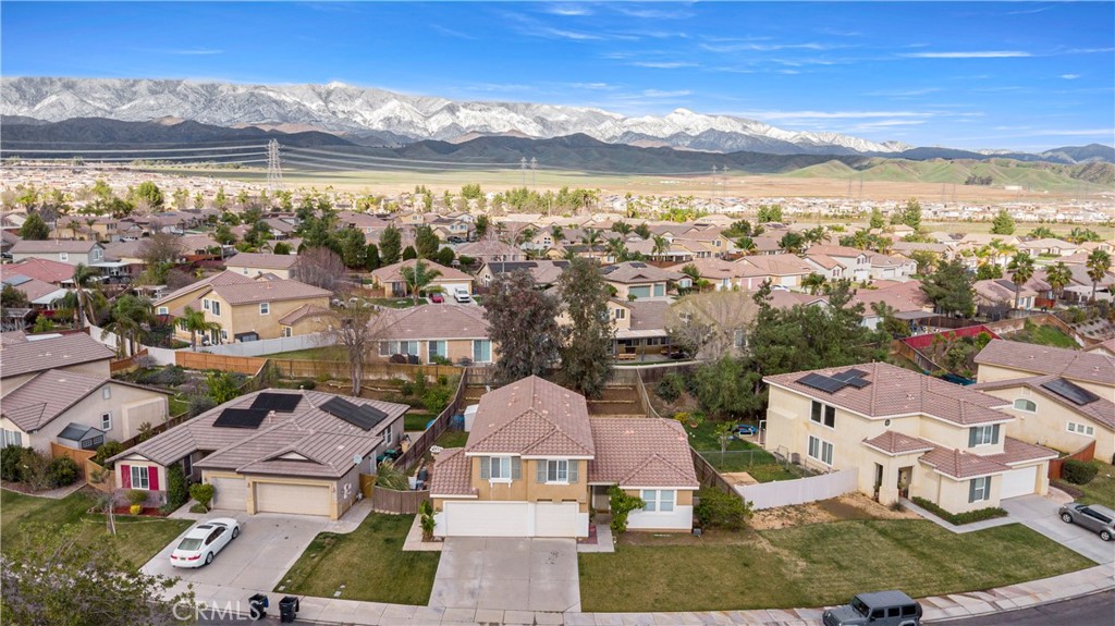 1218 N Larkspur Lane