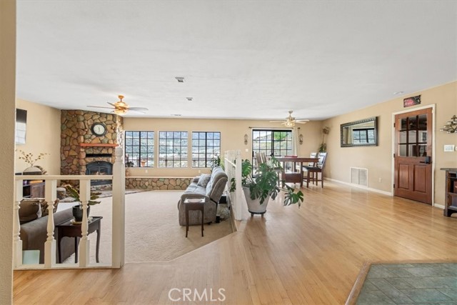 770 Roads End, Lebec CA: https://media.crmls.org/medias/c14e4f92-acff-48a6-9235-d5ebb55dd223.jpg
