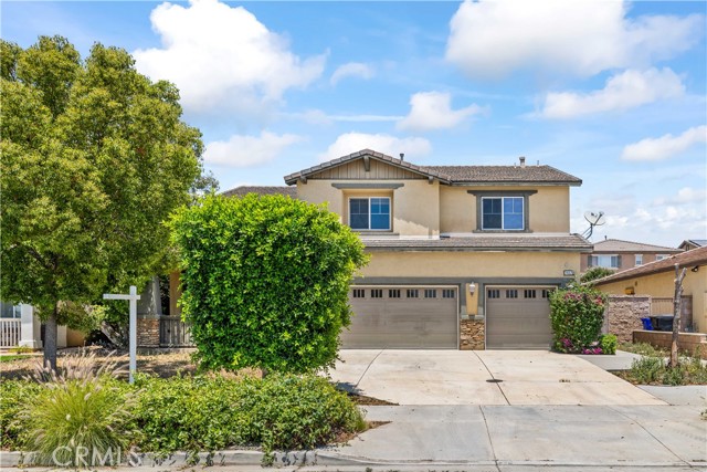 16578 Picardy Place, Fontana, California 92336, 4 Bedrooms Bedrooms, ,3 BathroomsBathrooms,Single Family Residence,For Sale,Picardy,WS24122910