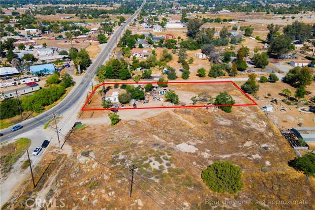 23510 Ellis Avenue, Perris CA: https://media.crmls.org/medias/c14e8b14-5b5c-45f7-88de-bc24afca5fe8.jpg