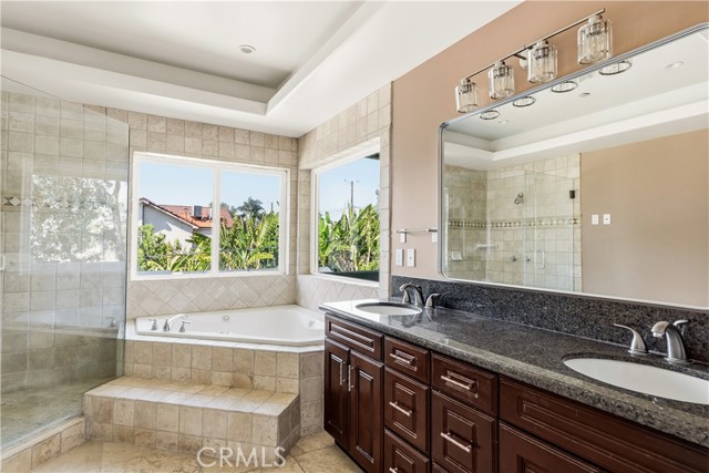Detail Gallery Image 44 of 66 For 406 N Fairview, Burbank,  CA 91505 - 5 Beds | 4/1 Baths