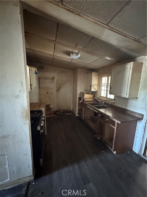 9314 Martha Way, Riverside CA: https://media.crmls.org/medias/c14edded-a5fb-4296-8789-c7643c1890aa.jpg
