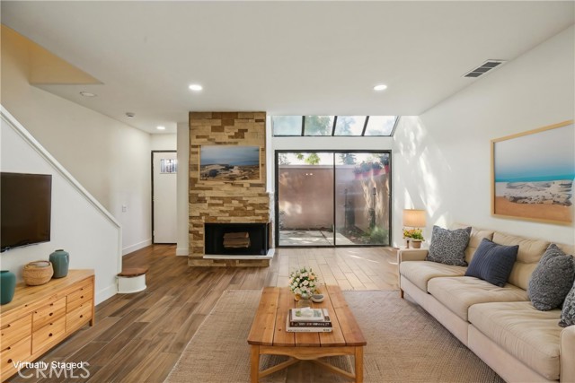 25761 Le Parc, Lake Forest CA: https://media.crmls.org/medias/c14f40aa-f796-4419-840e-df1701b57d3c.jpg