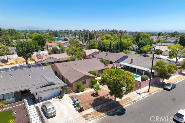 9946 Ruffner Avenue, North Hills CA: https://media.crmls.org/medias/c1502cf6-a47b-4e0c-a0d3-2e06b4636b8d.jpg