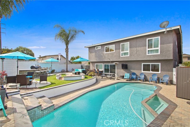 1107 Woodbury Drive, Harbor City CA: https://media.crmls.org/medias/c1505df8-b993-46a2-b1a2-423c158e76ee.jpg