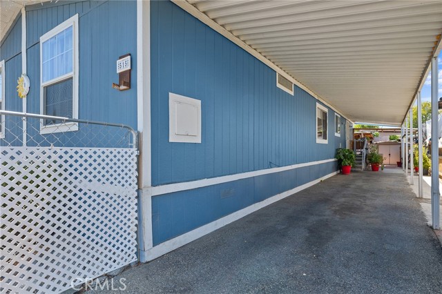 1097 N State Street, Hemet CA: https://media.crmls.org/medias/c150827c-4901-4cfd-a8ed-cd85c67ecf8e.jpg