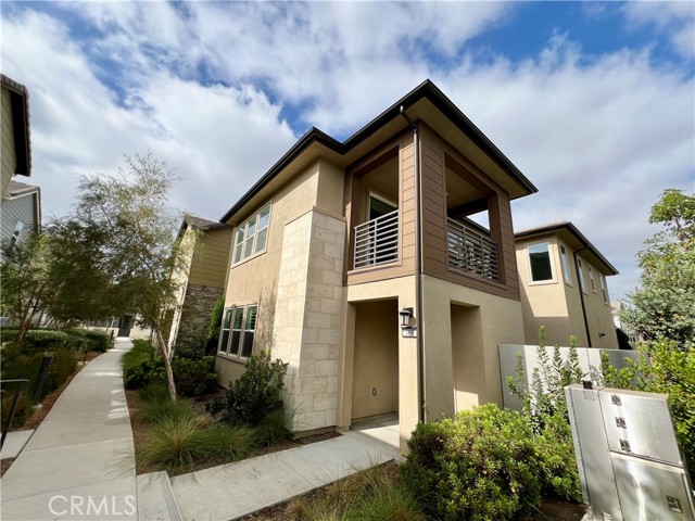 Detail Gallery Image 2 of 39 For 108 Chorus, Irvine,  CA 92618 - 3 Beds | 2/1 Baths