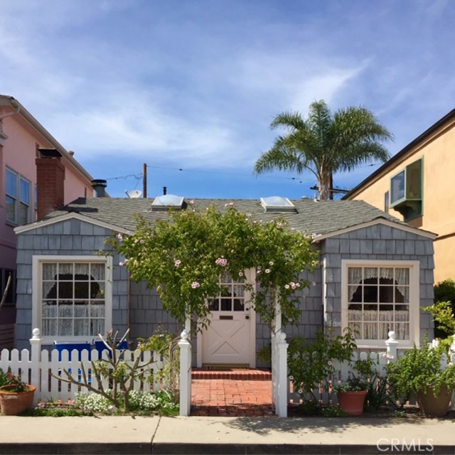 219 Garnet Ave, Newport Beach, CA 92662