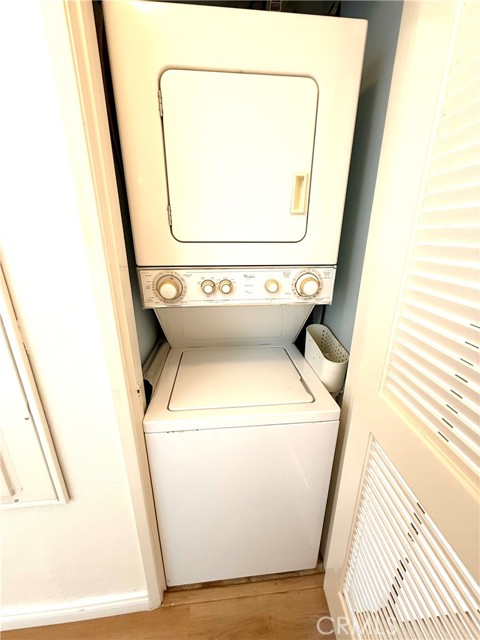 2905 Montrose ave, La Crescenta CA: https://media.crmls.org/medias/c151f404-d177-4372-a822-25179d953ebe.jpg