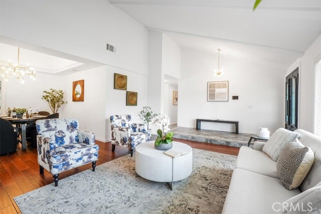 28639 Quaint Street, Agoura Hills CA: https://media.crmls.org/medias/c15257f5-f841-4fb0-934f-502e64ea5635.jpg