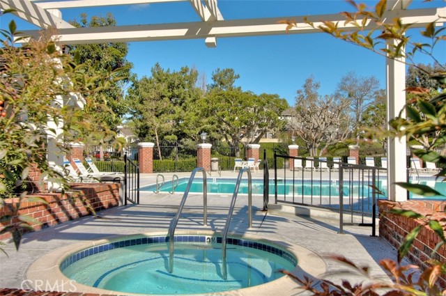 12 Haverhill Road, Laguna Niguel CA: https://media.crmls.org/medias/c1532b45-024f-4bca-8c11-7341a0ad5f4f.jpg