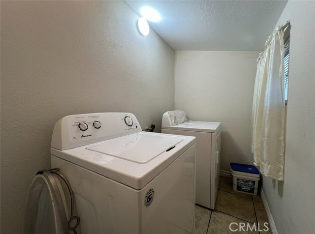 2619 Trinity Street, Los Angeles CA: https://media.crmls.org/medias/c1535821-978b-423d-ba21-e0be1a57c81e.jpg