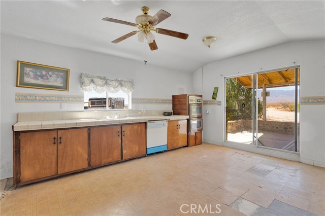 Detail Gallery Image 12 of 59 For 37531 E End Rd, Lucerne Valley,  CA 92356 - 2 Beds | 1 Baths