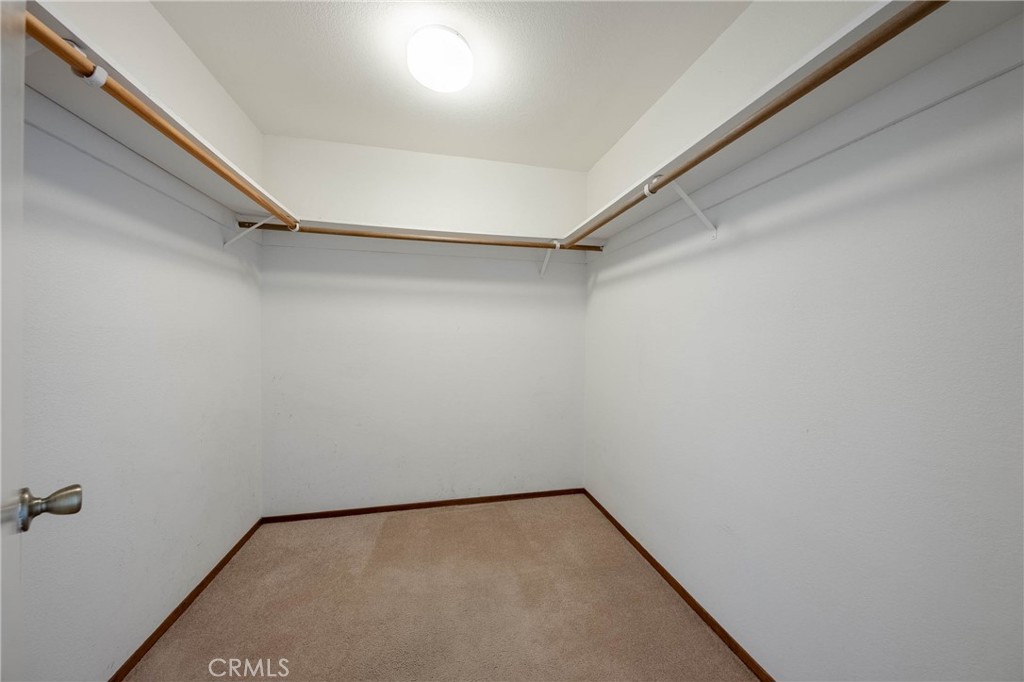 https://media.crmls.org/medias/c1553cd1-6381-4a92-9780-7750b14210c6.jpg?preset=X-Large