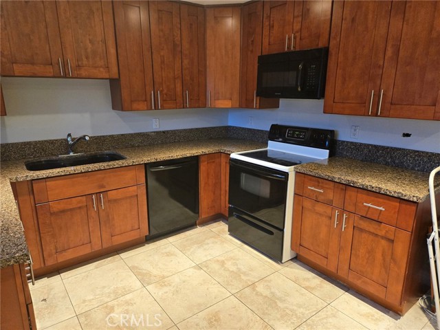 23240 Orange Avenue, Lake Forest CA: https://media.crmls.org/medias/c155a0f3-e569-4f0c-ba9f-44f45e1754f4.jpg