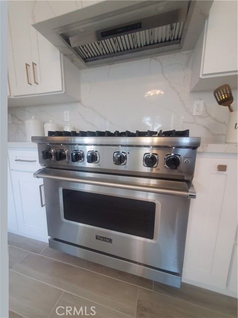 Viking 6-burner stove