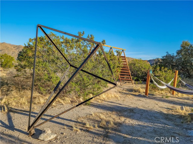 Detail Gallery Image 35 of 56 For 9405 Lanning Ln, Morongo Valley,  CA 92256 - 3 Beds | 1 Baths