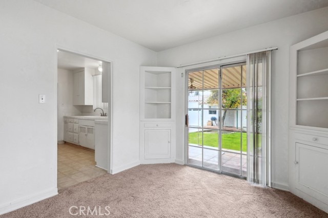 331 W 25th Street, San Bernardino CA: https://media.crmls.org/medias/c15644ed-57e3-484c-96cb-b767f4b1ead7.jpg