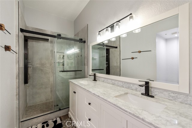 Detail Gallery Image 13 of 17 For 11233 Terra Vista #B,  Rancho Cucamonga,  CA 91730 - 2 Beds | 2 Baths