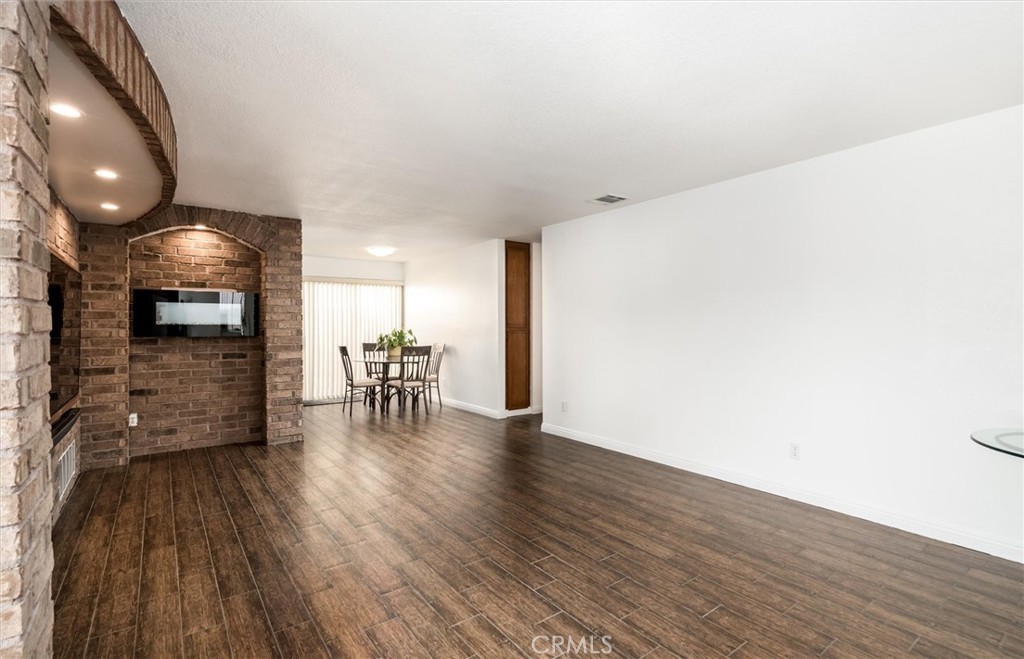 MLS #SW25105921 img 9