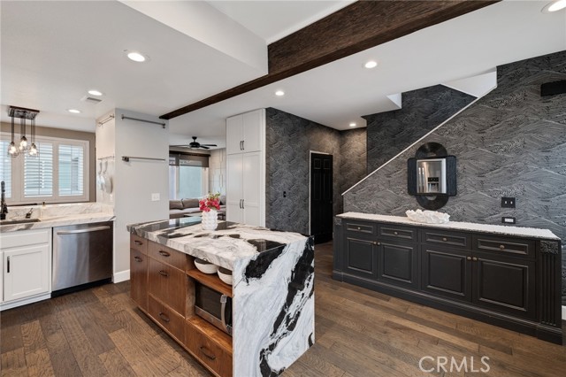 501 Herondo Street, Hermosa Beach, California 90254, 3 Bedrooms Bedrooms, ,2 BathroomsBathrooms,Residential,For Sale,Herondo,SB25176231