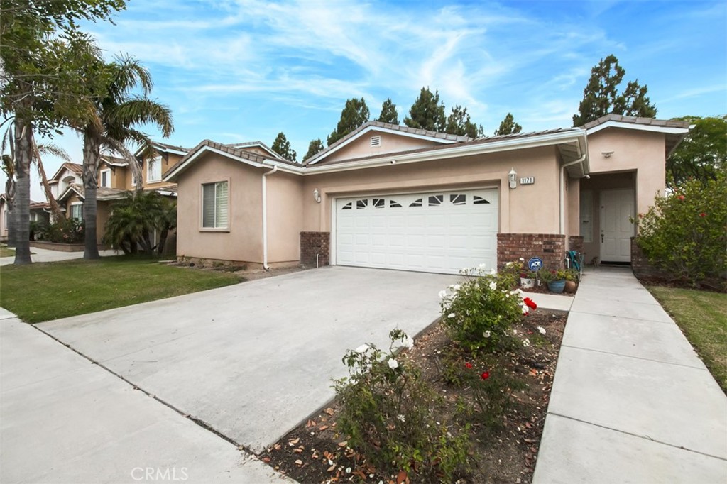 1171 Otano Way