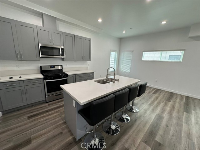 Image 2 of 8 For 25200 Frampton Avenue