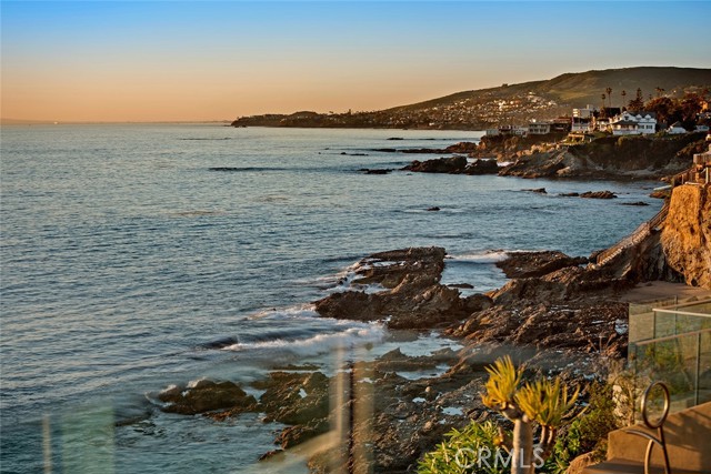 Detail Gallery Image 70 of 75 For 2665 Victoria Dr, Laguna Beach,  CA 92651 - 5 Beds | 4/2 Baths