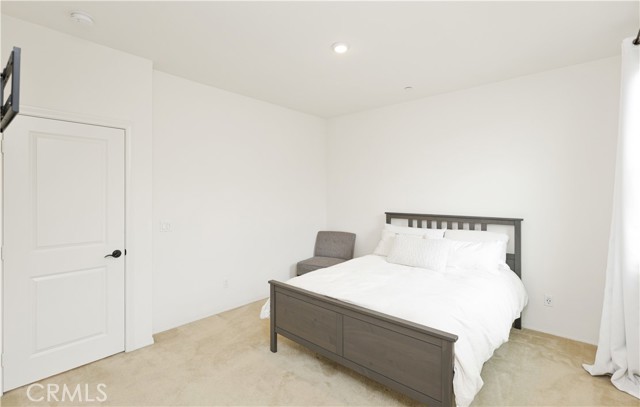Detail Gallery Image 21 of 44 For 2818 E Berry Loop Privado #76,  Ontario,  CA 91761 - 2 Beds | 2/1 Baths
